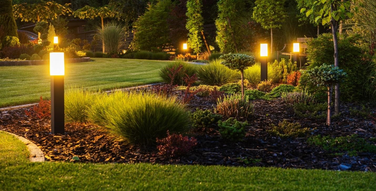 Landscaping Lighting Near Me for Homes